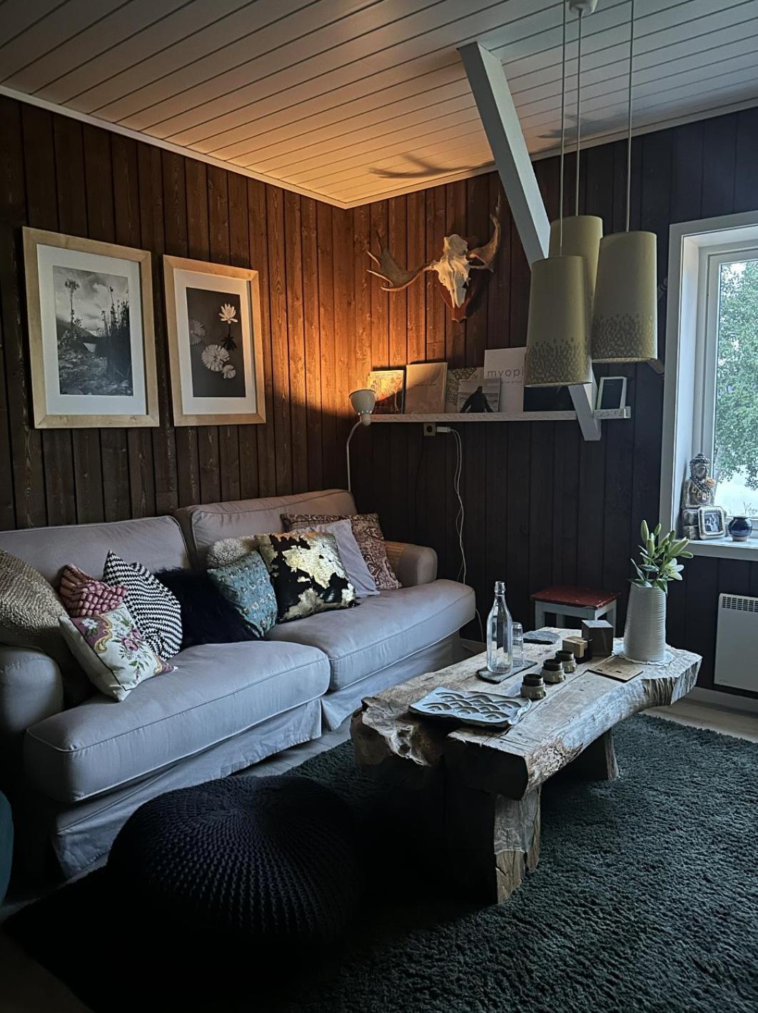 Saga, Et Unikt, Sjarmerende Badehotell Med Fa Rom, Sauna Og Badebrygge - Inderoy Straumen  Exterior foto
